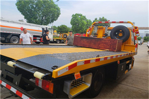 泾川附近拖车电话号码服务